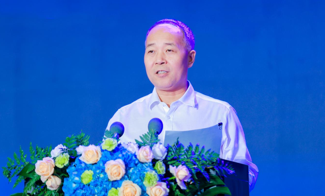 啟航新征程 點亮新賽道丨花花牛乳業(yè)集團參加第十四屆中國奶業(yè)大會暨D20峰會，榮獲“中國乳制品生產企業(yè)現代化等級5A級”評定殊榮