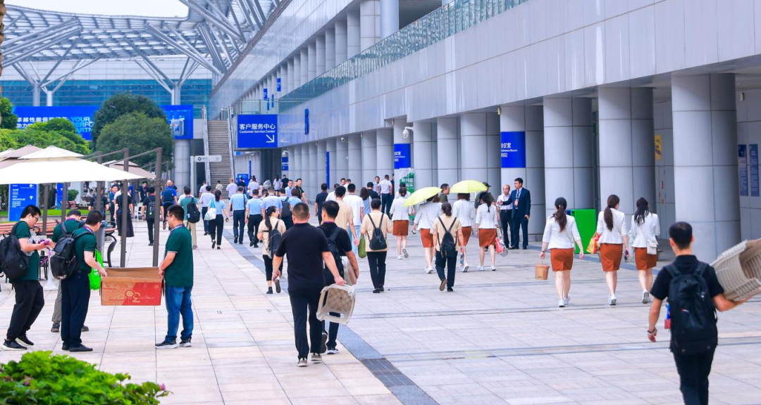 啟航新征程 點亮新賽道丨花花牛乳業(yè)集團參加第十四屆中國奶業(yè)大會暨D20峰會，榮獲“中國乳制品生產企業(yè)現代化等級5A級”評定殊榮