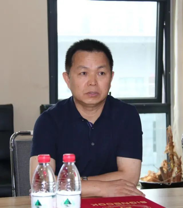 愛(ài)心奶情系學(xué)子，公益情溫暖人心—河南花花牛乳業(yè)集團(tuán)助力基金會(huì)“圓夢(mèng)計(jì)劃?一杯奶”公益項(xiàng)目，愛(ài)心捐贈(zèng)善款50萬(wàn)元！