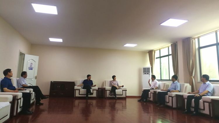 駐馬店市委常委、統(tǒng)戰(zhàn)部長(zhǎng)姚新文 蒞臨花花牛乳業(yè)集團(tuán)總部調(diào)研